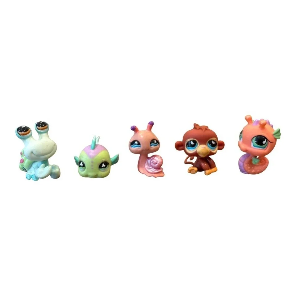 Littlest Pet Shop LPS Summer Beach Tiki Jungle Hut Surf‎ Shop Lot Pets & More